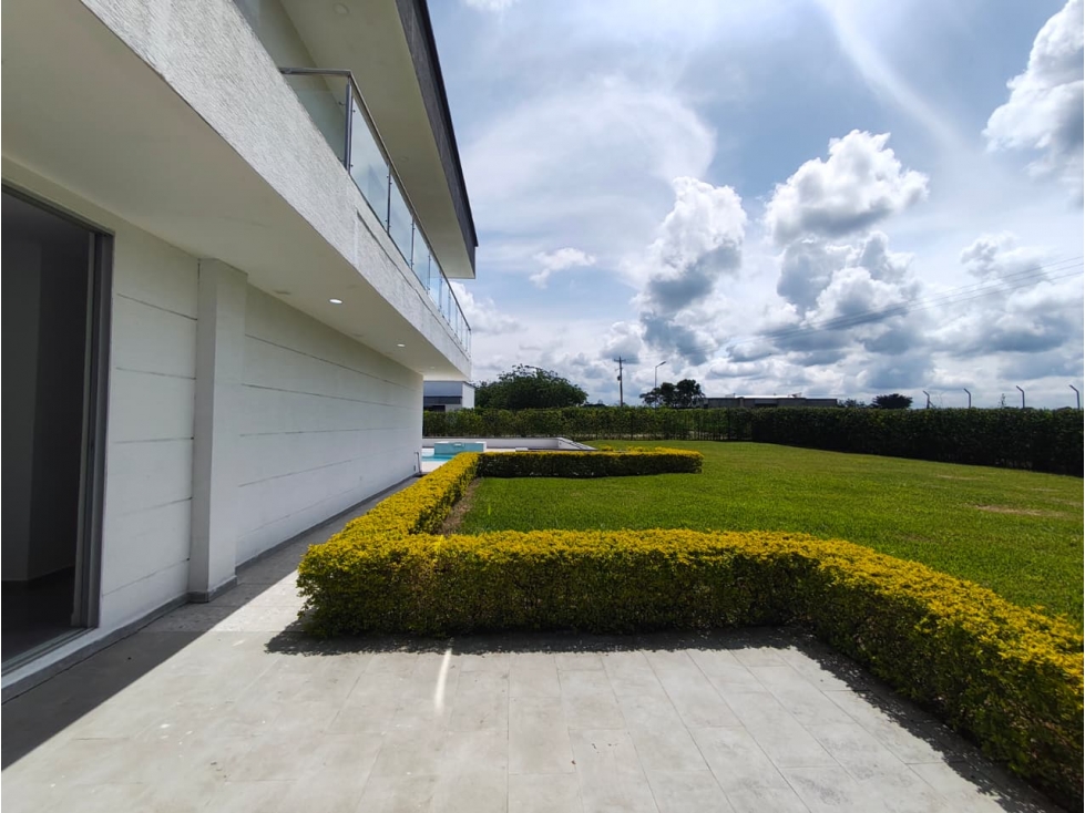 Casa Campestre en Cerritos con Piscina y Amplias Zonas Verdes — foto 3