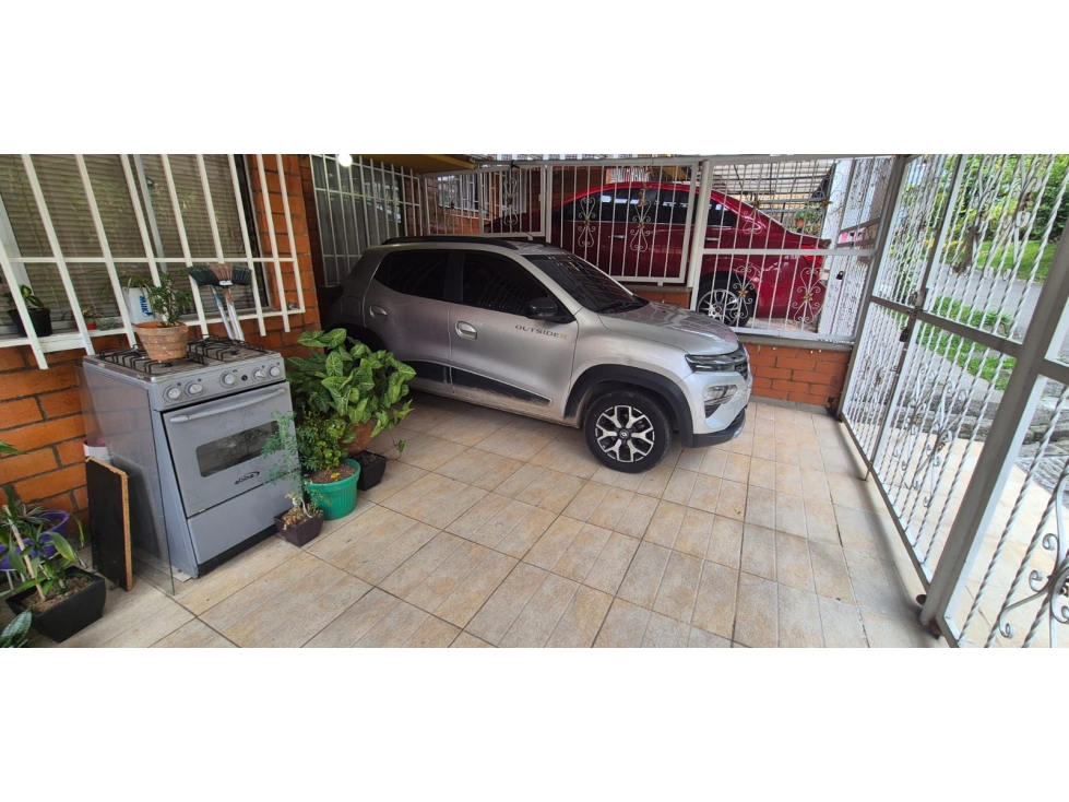 Oportunidad Única Casa con Ubicación Privilegiada en Playa Rica — foto 3