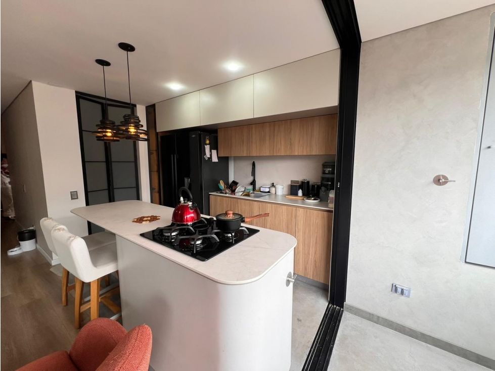 HERMOSO APARTAMENTO EN SAN JOSE PARTE BAJA — foto 2