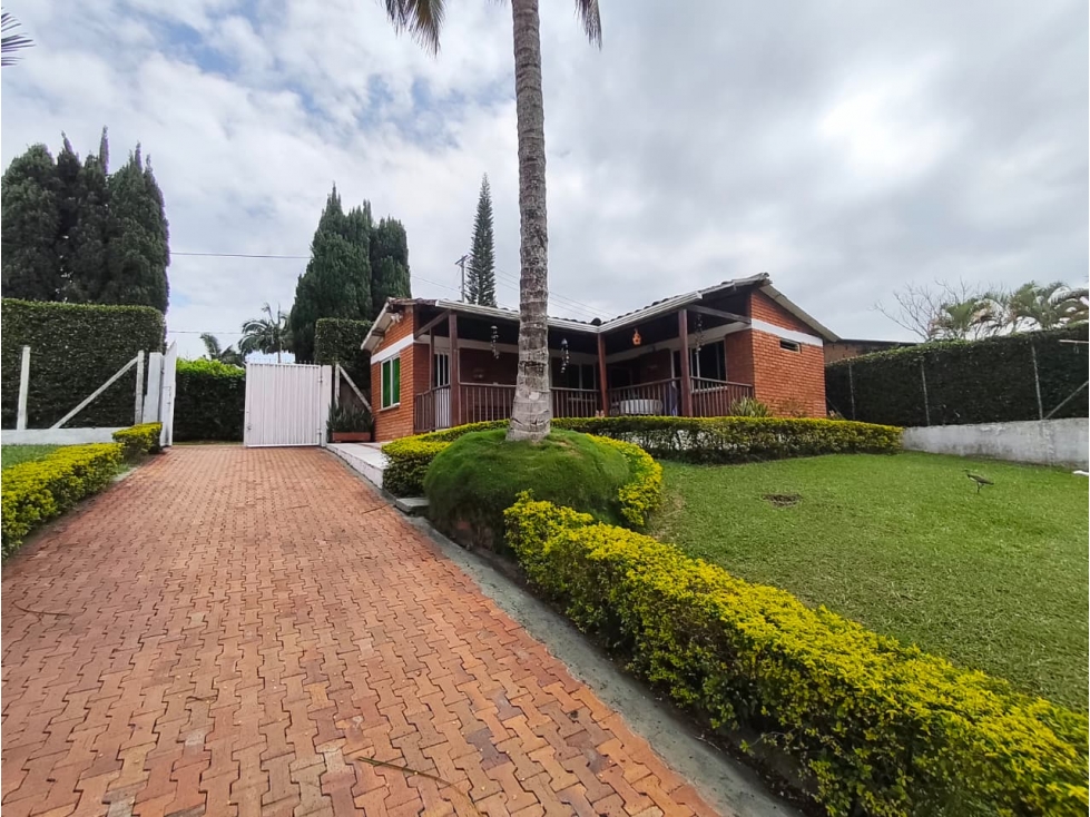 Un refugio campestre para vivir y disfrutar en Cerritos — foto 3
