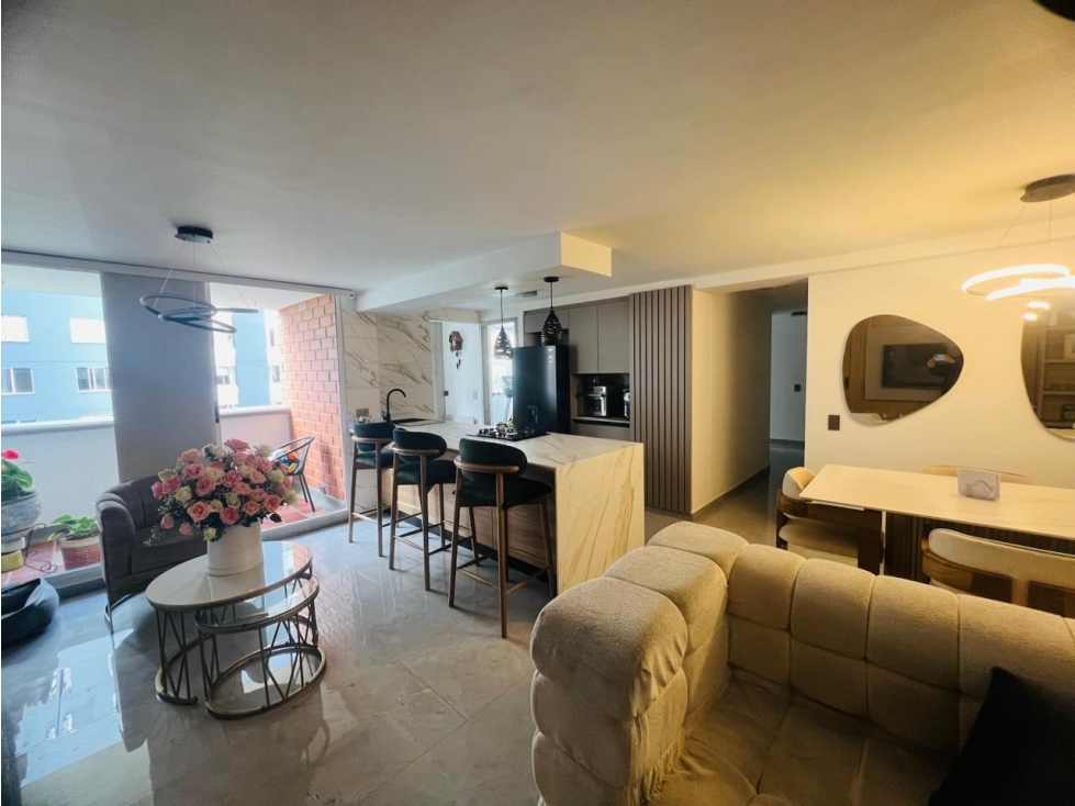 Hermoso apartamento remodelado sector estadio