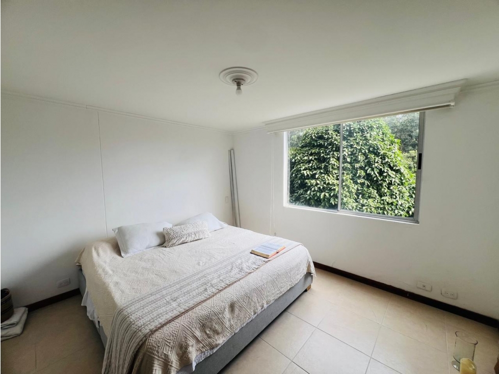 HERMOSO APARTAMENTO LOMA DE LOS BENEDICTINOS — foto 5