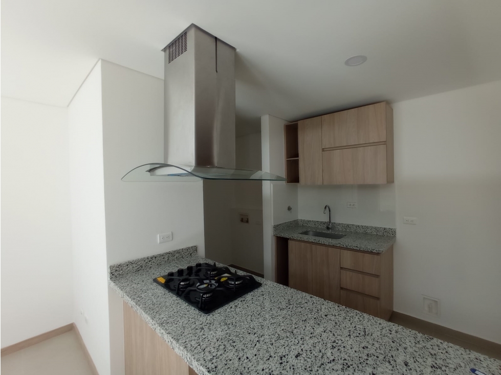 Hermoso apartamento con acabados de lujo en El Retiro — foto 2