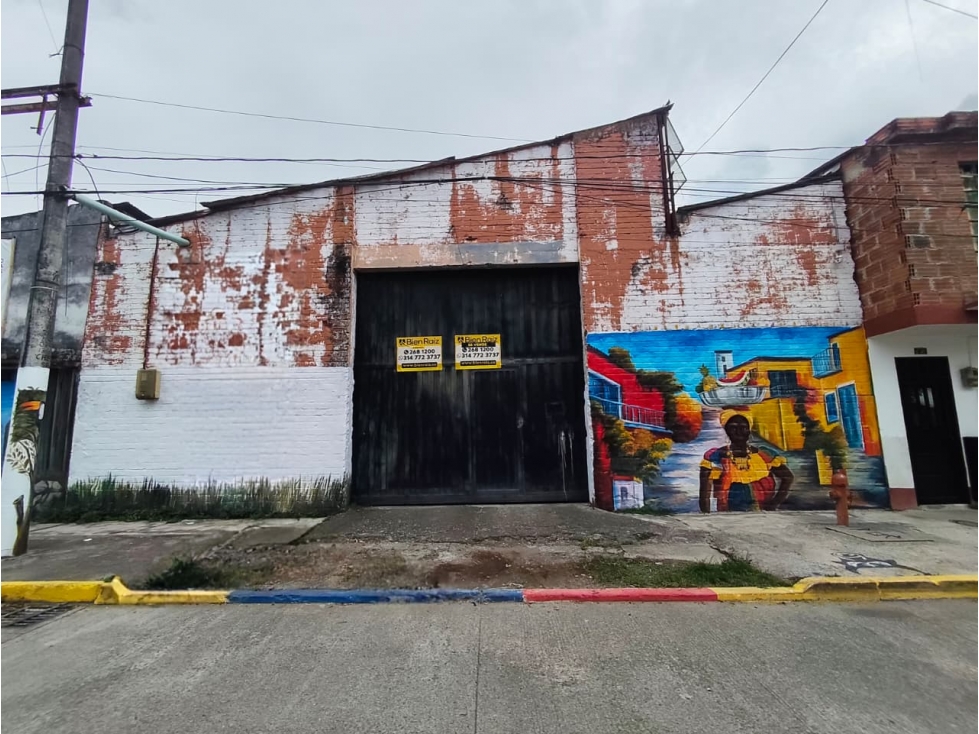 Bodega en venta en La Virginia, Risaralda Excelente ubicación - 2
