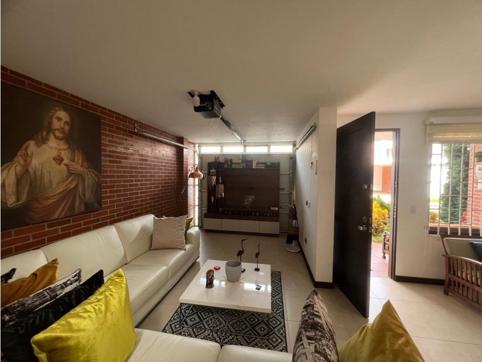 LINDA CASA EN LA CEJA UBICACION ESTRATEGICA — foto 4