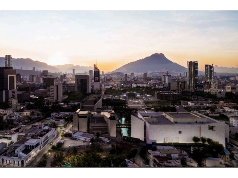 Departamento Venta Centro Monterrey Paseo Santa Lucia
