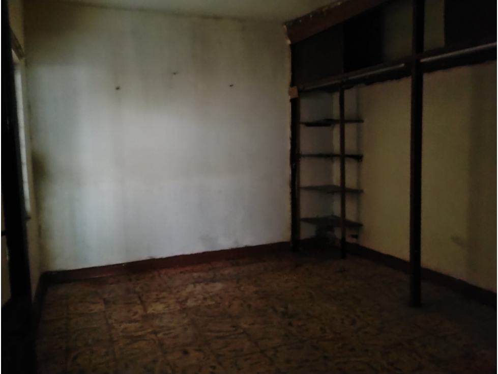 Propiedad en Venta sobre Av Rangel Frias casi esquina Av Lincoln — foto 2