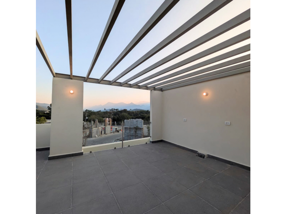 Casa en Santiago, Los Cavazos 4 Recámaras ¡Lista para Escriturar!