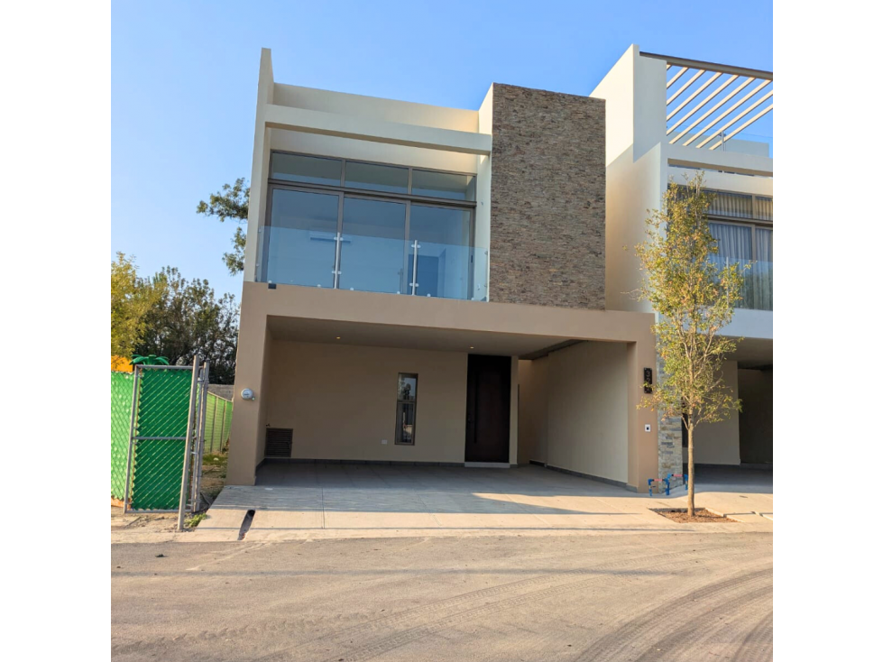 Casa en Santiago, Los Cavazos 3 Recámaras ¡Lista para Escriturar!