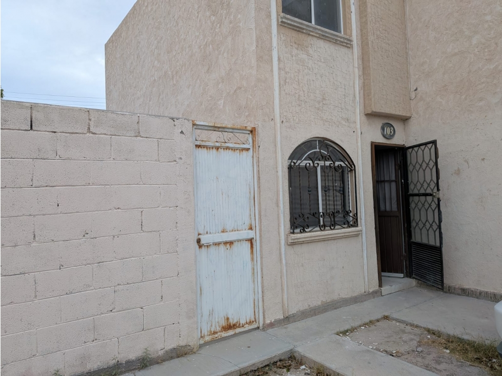 Casa Venta Joyas de Torreón en esquina con terreno excedente - 6