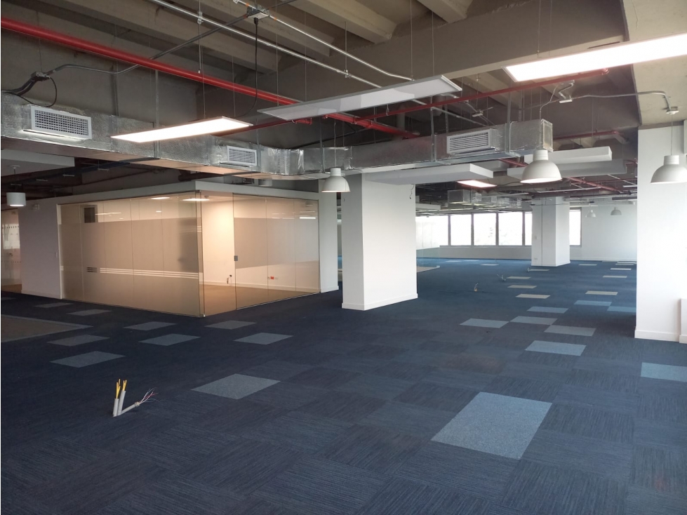 ARRIENDO OFICINA 351 M2 CENTRO EMPRESARIAL AV DORADO, BOGOTA D.C