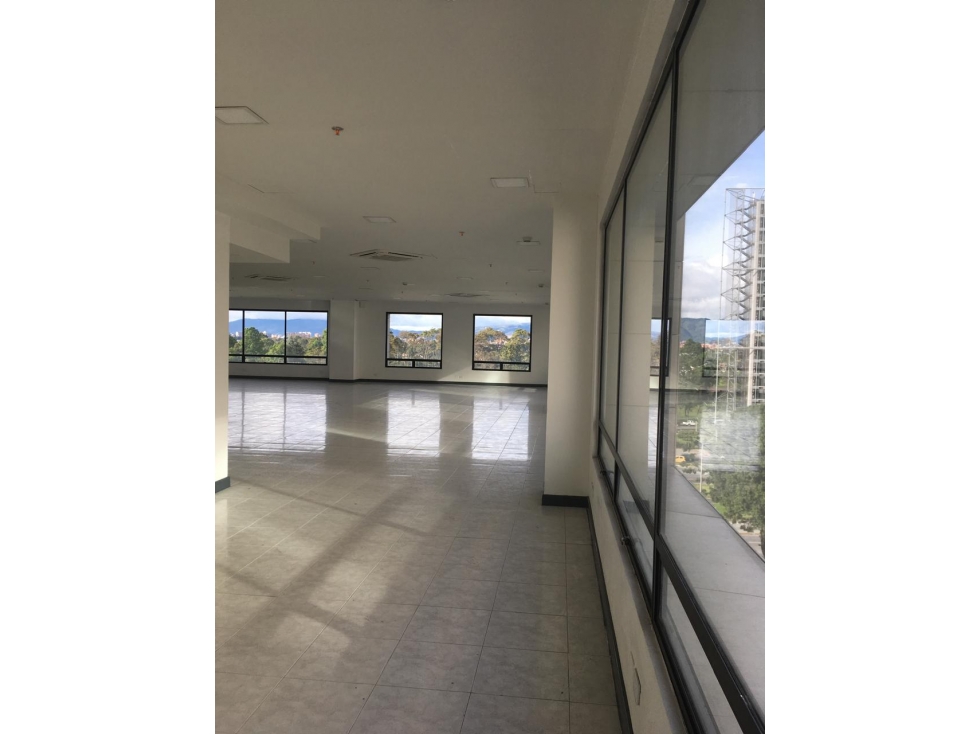 ARRIENDO OFICINA 321 M2 CENTRO EMPRESARIAL AV DORADO, BOGOTA D.C
