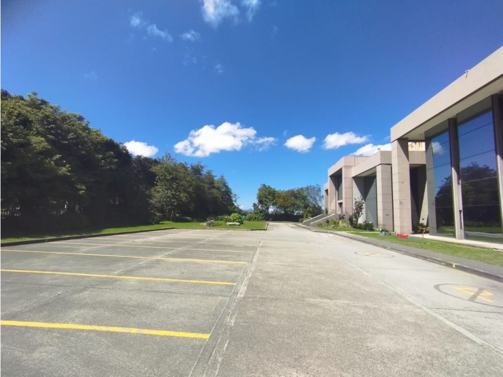 ARRIENDO OFICINA 900M2 GUAYMARAL SECTOR NORTE BOGOTA D.C — foto 3