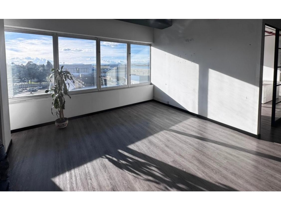 ARRIENDO OFICINA 290 M2 EN CENTRO EMPRESARIAL AV DORADO, BOGOTA D.C — foto 4