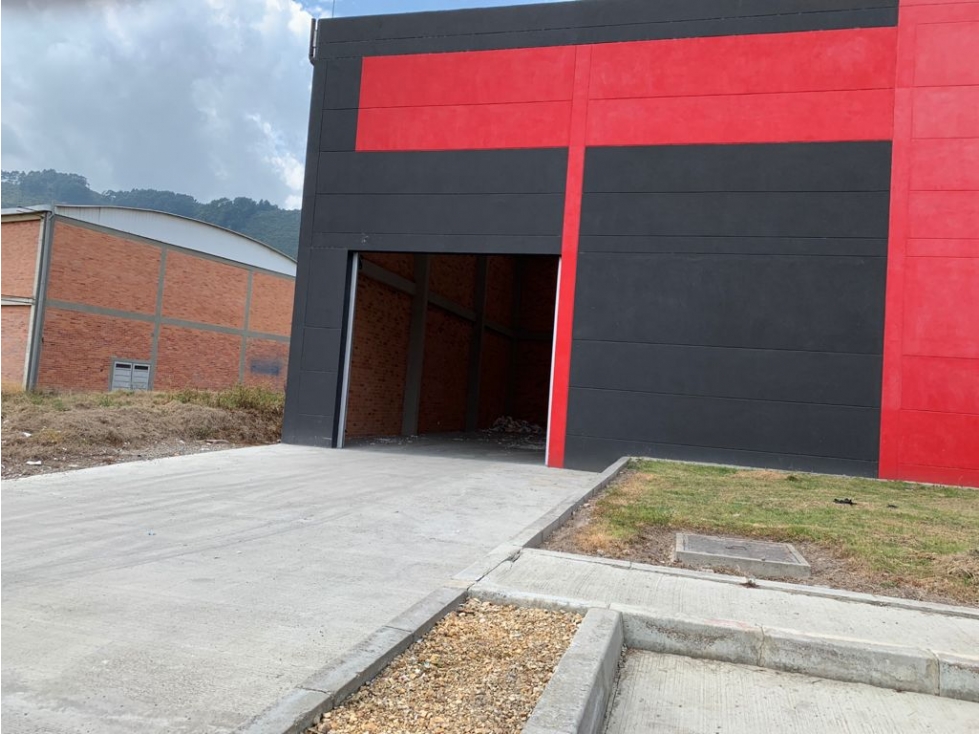 ARRIENDO BODEGA CARGA ELECTRICA EN PARQUE INDUSTRIAL. - 3