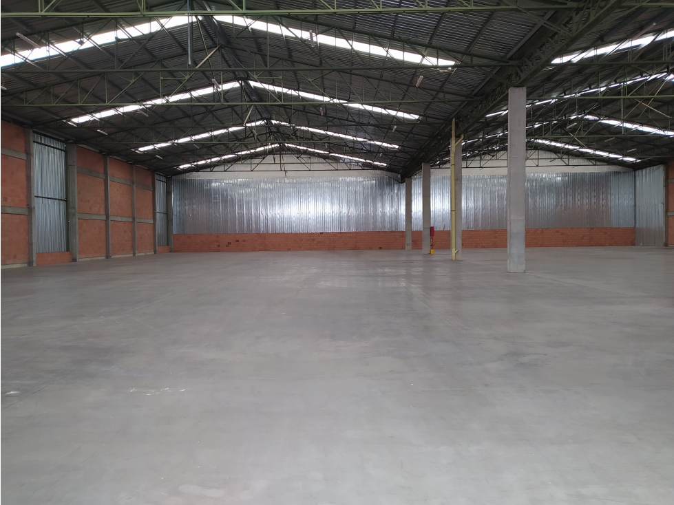 BODEGA ARRIENDO 3750 M2 PARQUE INDUSTRIAL IDEAL PARA ALMACENAMIENTO. - 2