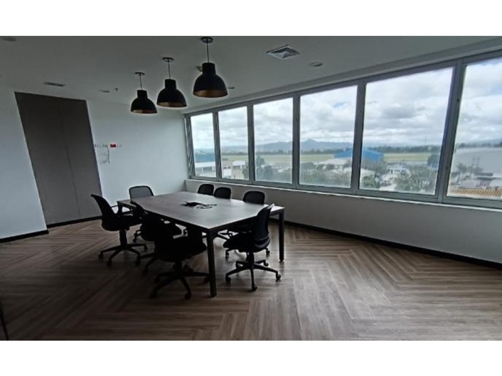 ARRIENDO OFICINA 196.67M2 CON PUESTOS DE TRABAJO, BOGOTA D.C