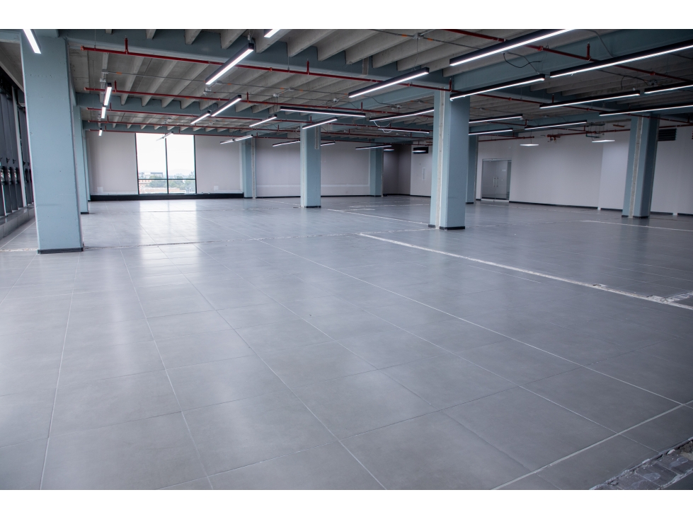 ARRIENDO OFICINA 930 M2 EN CENTRO EMPRESARIAL AV DORADO, BOGOTA D.C — foto 2