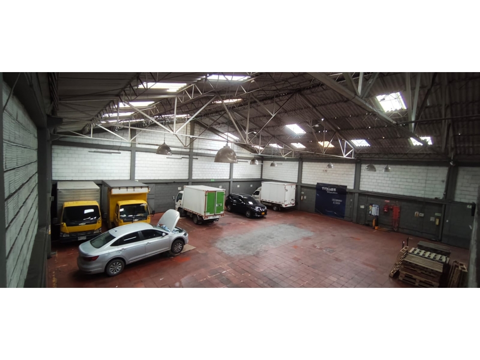 BODEGA EN VENTA RENTANDO USO COMERCIAL, ALMACENAJE, BOGOTA D,C
