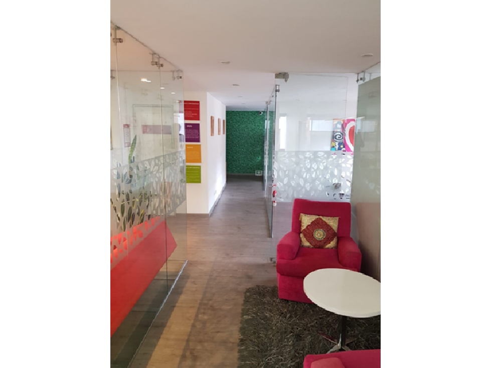 ARRIENDO OFICINA 182M2 CON MOBILIARIO EXCELENTE NORTE BOGOTA — foto 2