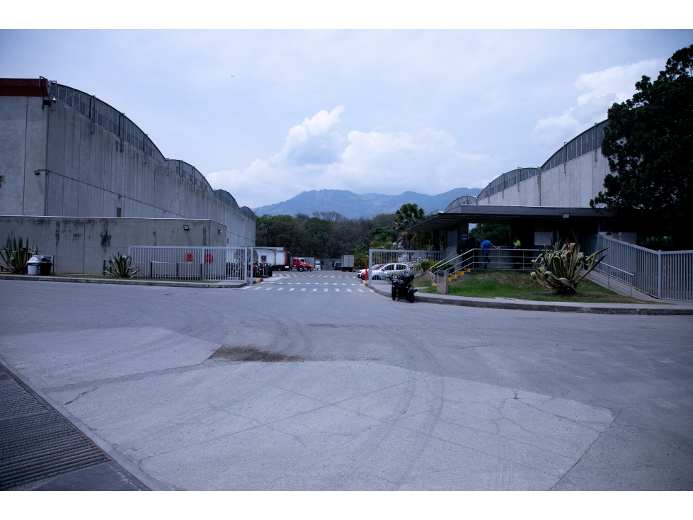 ARRIENDO BODEGA GIRARDOTA ANTIOQUIA 2570 M2 PARQUE INDUSTRIAL - 5