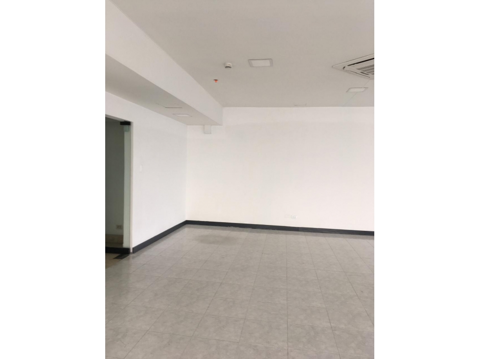 ARRIENDO OFICINA 321 M2 CENTRO EMPRESARIAL AV DORADO, BOGOTA D.C — foto 3