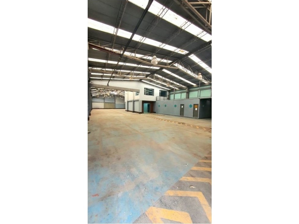 VENDO - ARRIENDO BODEGA INDUSTRIAL 1.000 m² FONTIBON - 2