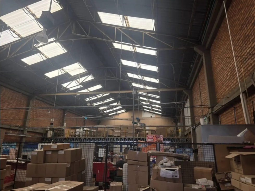 BODEGA DE 4.400 M² EN RICAURTE — foto 6