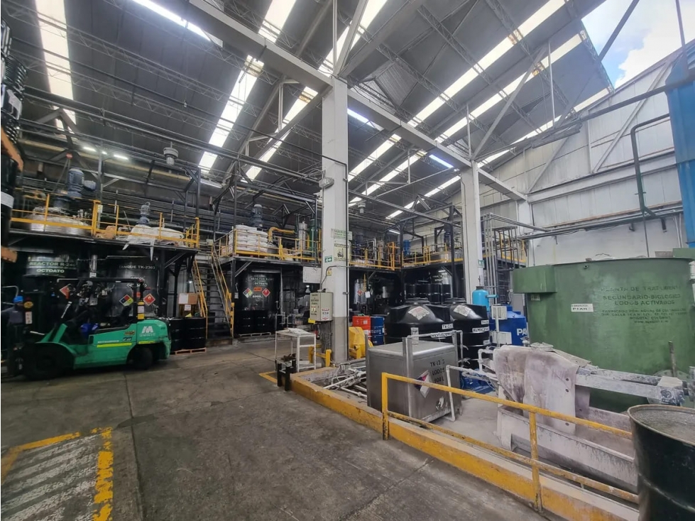 BODEGA DE 1.767,86 M² EN ZONA INDUSTRIAL DE FONTIBÓN — foto 4