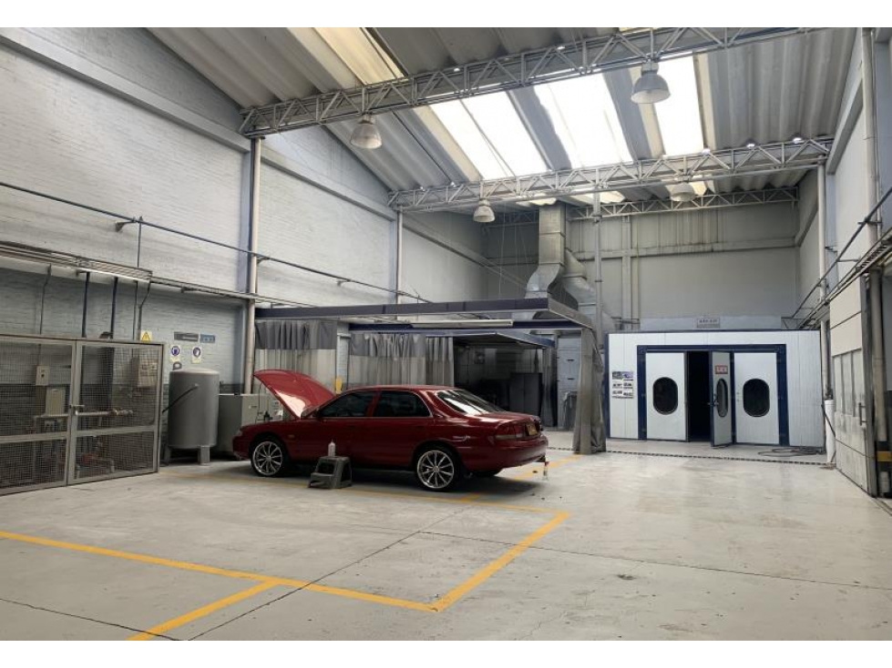 ARRIENDO BODEGA DE 2.275 M² MAS LOTE DE 212 M² BARRIO GAITÁN — foto 5