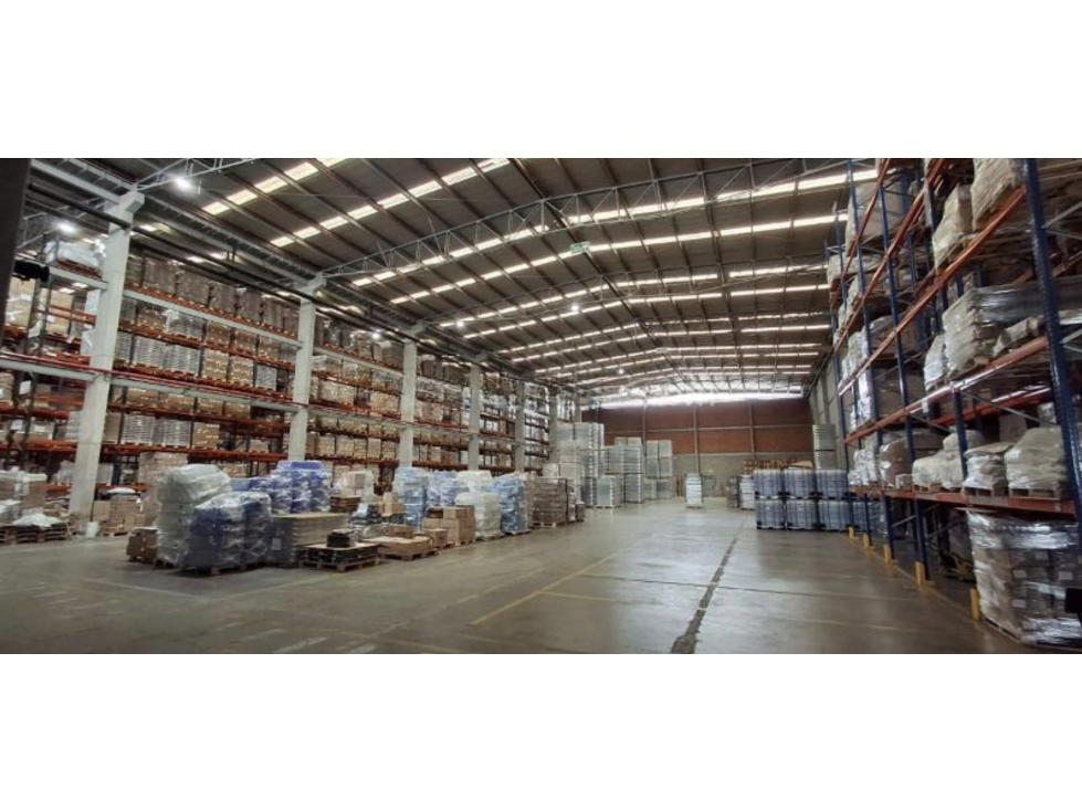 ARRIENDO BODEGA DE 4.521,97 M² EN PARQUE INDUSTRIAL, FONTIBÓN — foto 2