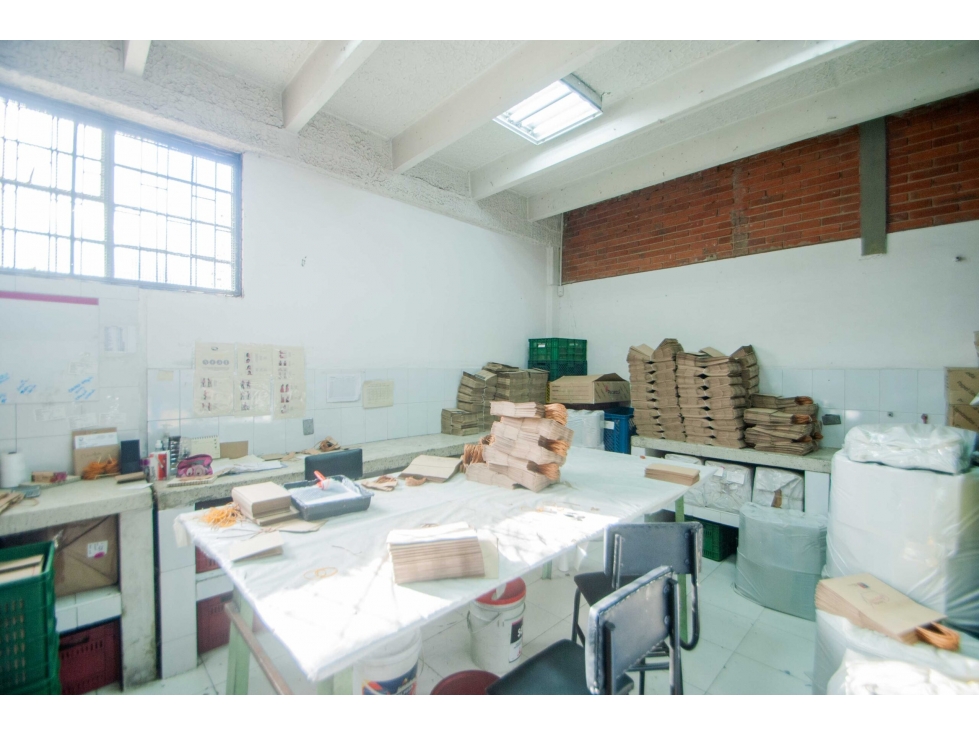 ARRIENDO BODEGA 400 m² GORGONZOLA — foto 6