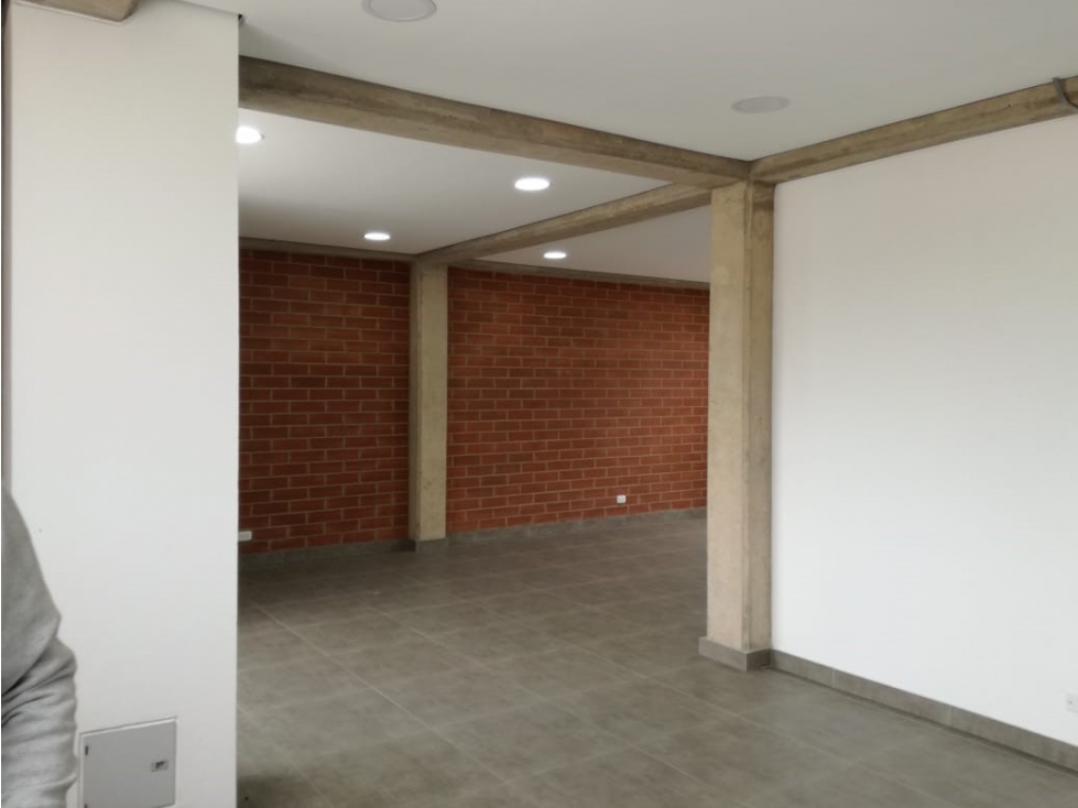 ARRIENDO BODEGA 350 m² FONTIBON INDUSTRIAL — foto 5