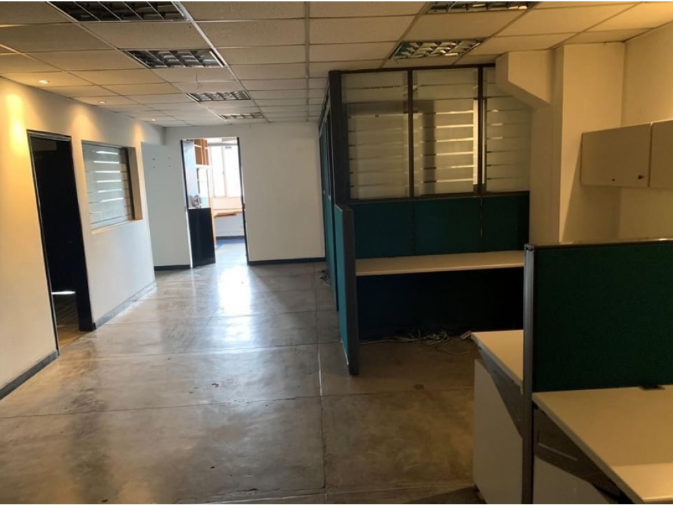 ARRIENDO BODEGA 500 m² MONTEVIDEO — foto 3
