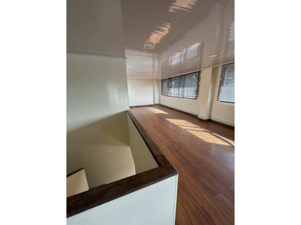 ARRIENDO BODEGA DE 1.000 M² EN MONTEVIDEO — foto 3