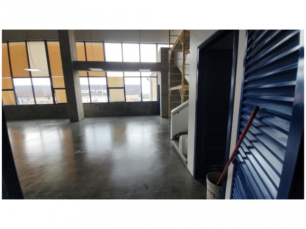 ARRIENDO BODEGA DE 10.394,50 M² EN PARQUE INDUSTRIAL EN SIBERIA - 4