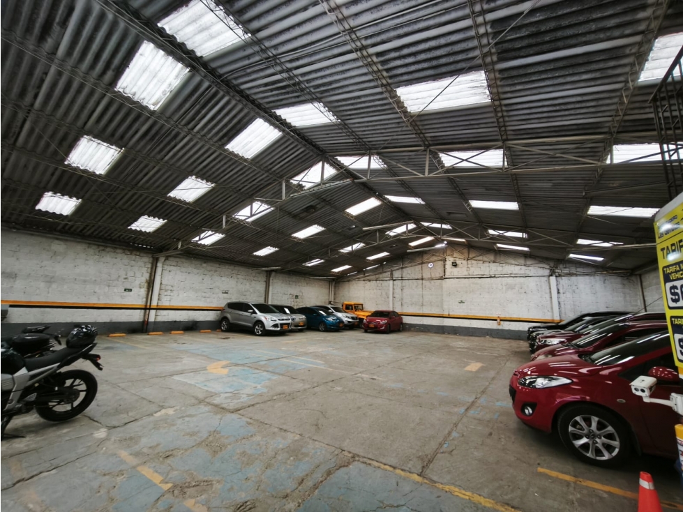 BODEGA 500 M² EN FONTIBON