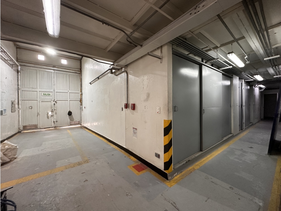 ARRIENDO BODEGA COMERCIAL E INDUSTRIAL EN SAMPER MENDOZA — foto 4