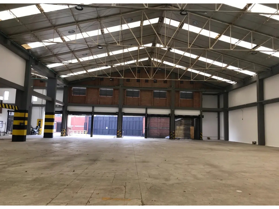 BODEGA DE 5.052 M² BARRIO LA ALQUERIA — foto 2