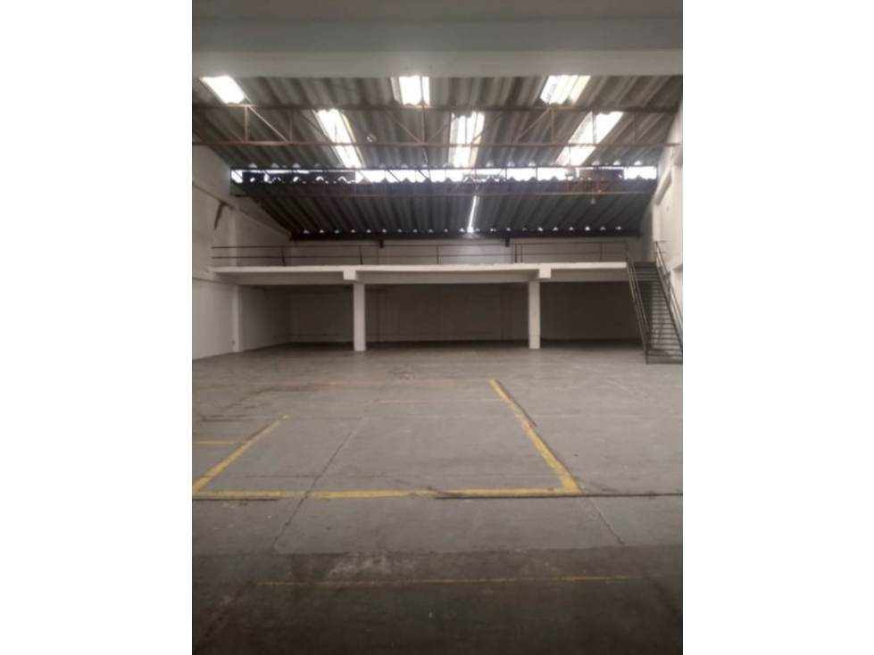BODEGA DE 755 M² EN RIONEGRO