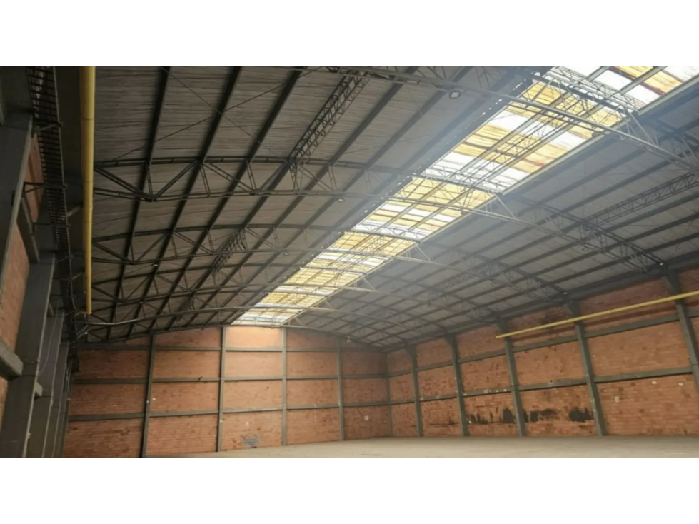 BODEGA DE 1.704 M² EN ZONA INDUSTRIAL DE FONTIBÓN — foto 3