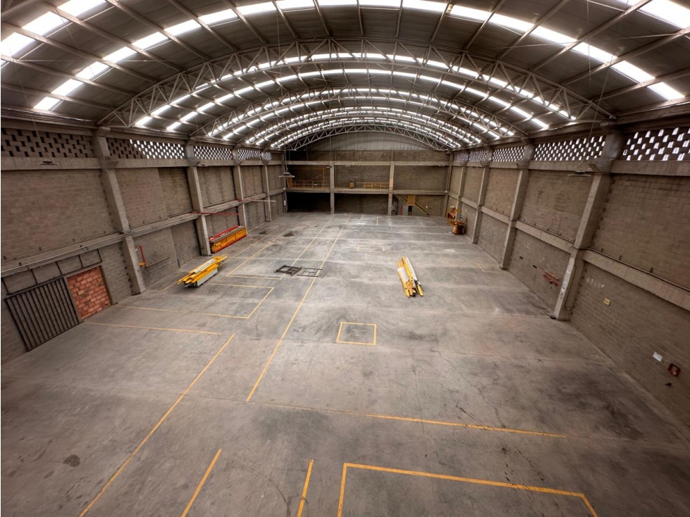 BODEGA INDUSTRIAL DE 1600 M² EN ARRIENDO - EL TINTAL, BOGOTÀ — foto 3