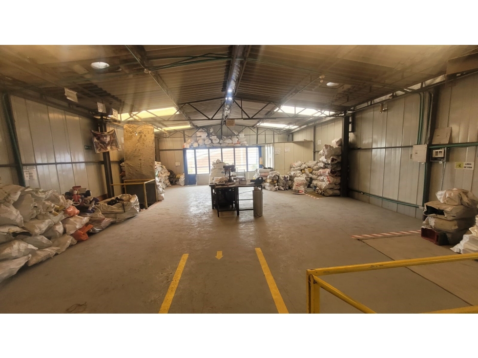 VENDO - ARRIENDO BODEGA 960 m² PUENTE ARANADA - 5