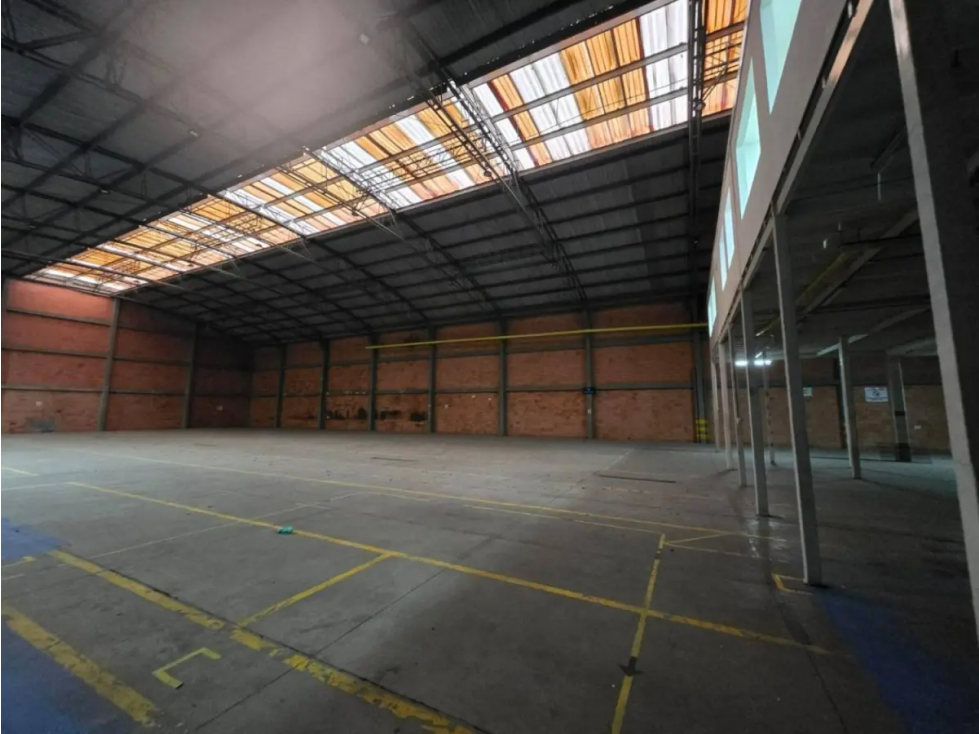 BODEGA DE 1.704 M² EN ZONA INDUSTRIAL DE FONTIBÓN — foto 6