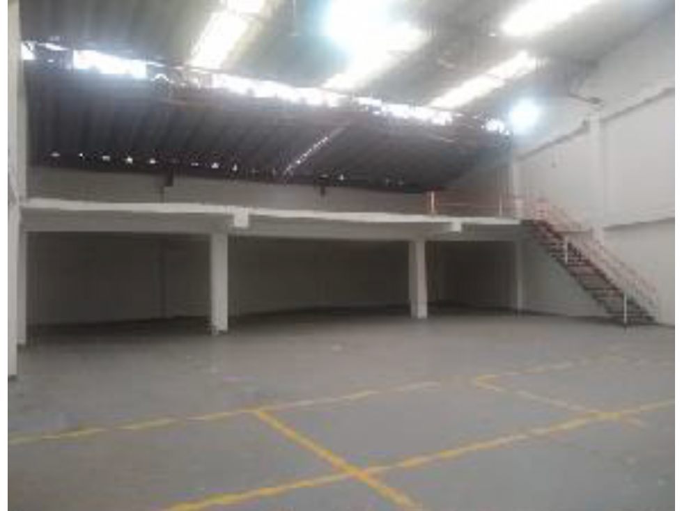 BODEGA DE 755 M² EN RIONEGRO — foto 2