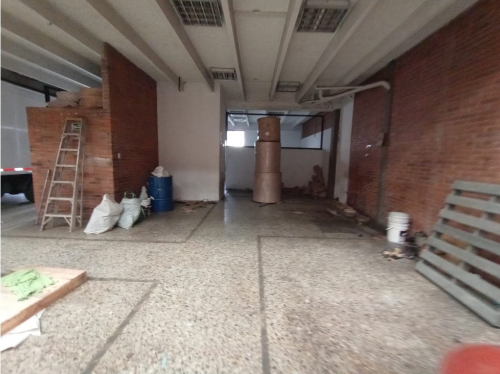 ARRIENDO BODEGA 400 m² GORGONZOLA — foto 3