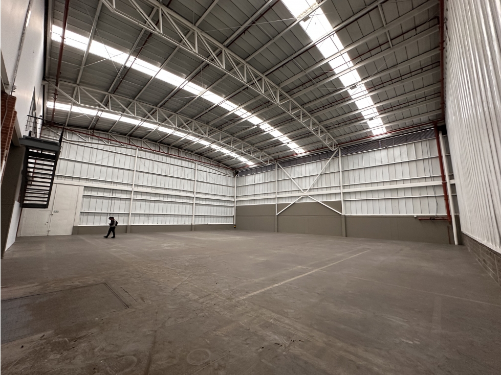 BODEGA DE 924,51 M² COMPLEJO LOGÍSTICO, CERCA AL AEROPUERTO — foto 4