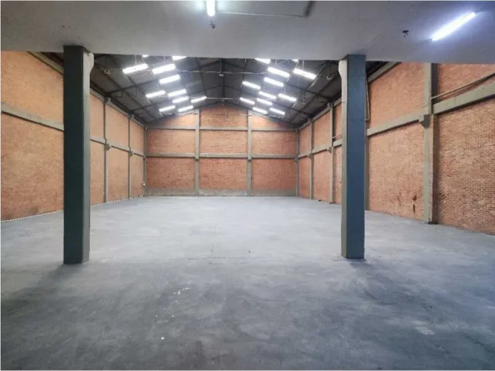BODEGA DE 1.200 M² EN MONTEVIDEO. CARGA ELÉCTRICA 150 KVA — foto 2