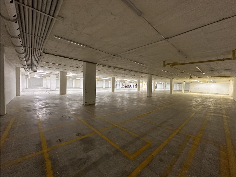 BODEGA DE 3.500 M² CON 500 KVA, SECTOR INDUSTRIAL DE PUENTE ARANDA. — foto 2