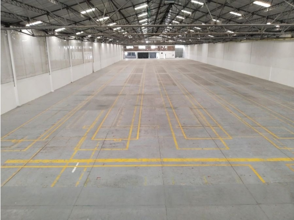BODEGA DE 5.000 M² EN ZONA INDUSTRIAL DE MONTEVIDEO - BOGOTÁ - 4
